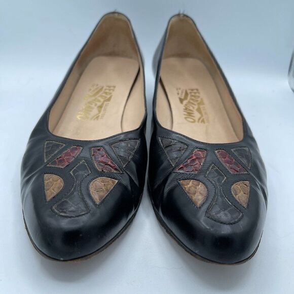 Vintage SALVATORE FERRAGAMO Leather Pump 10 - Picture 2 of 16